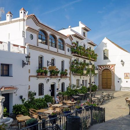 Posada La Plaza Canillas de Albaida Extérieur photo