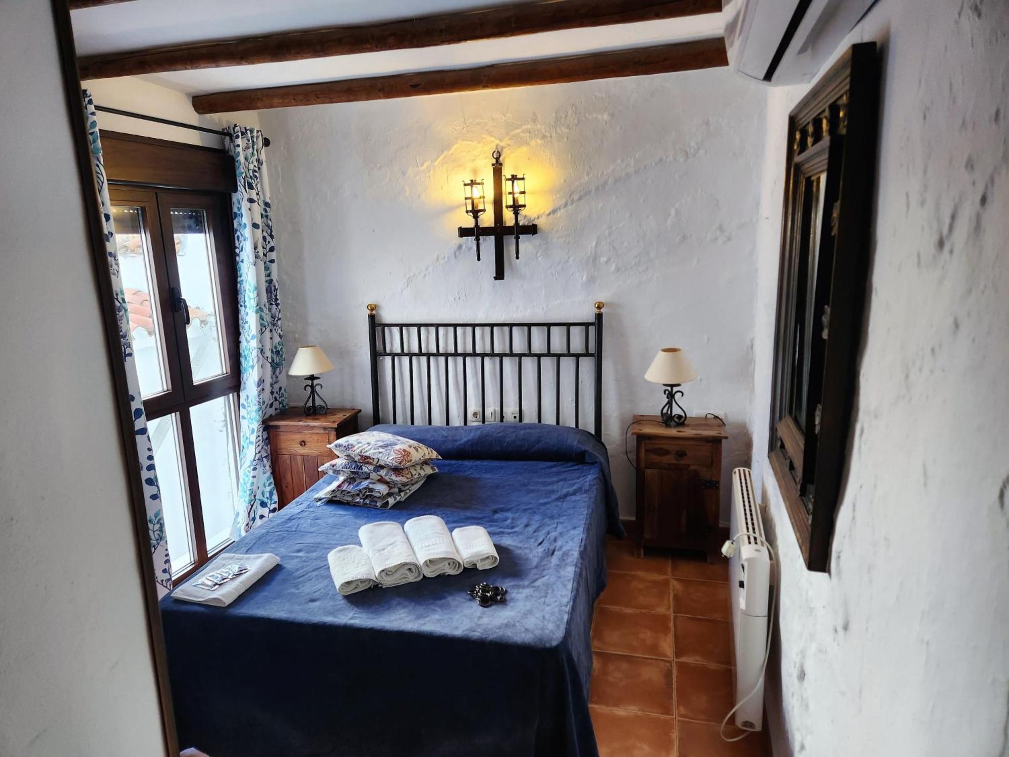 Posada La Plaza Canillas de Albaida Extérieur photo
